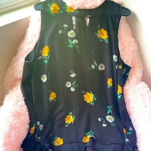 Torrid Yellow/White Flower on Black Size 1 Blouse